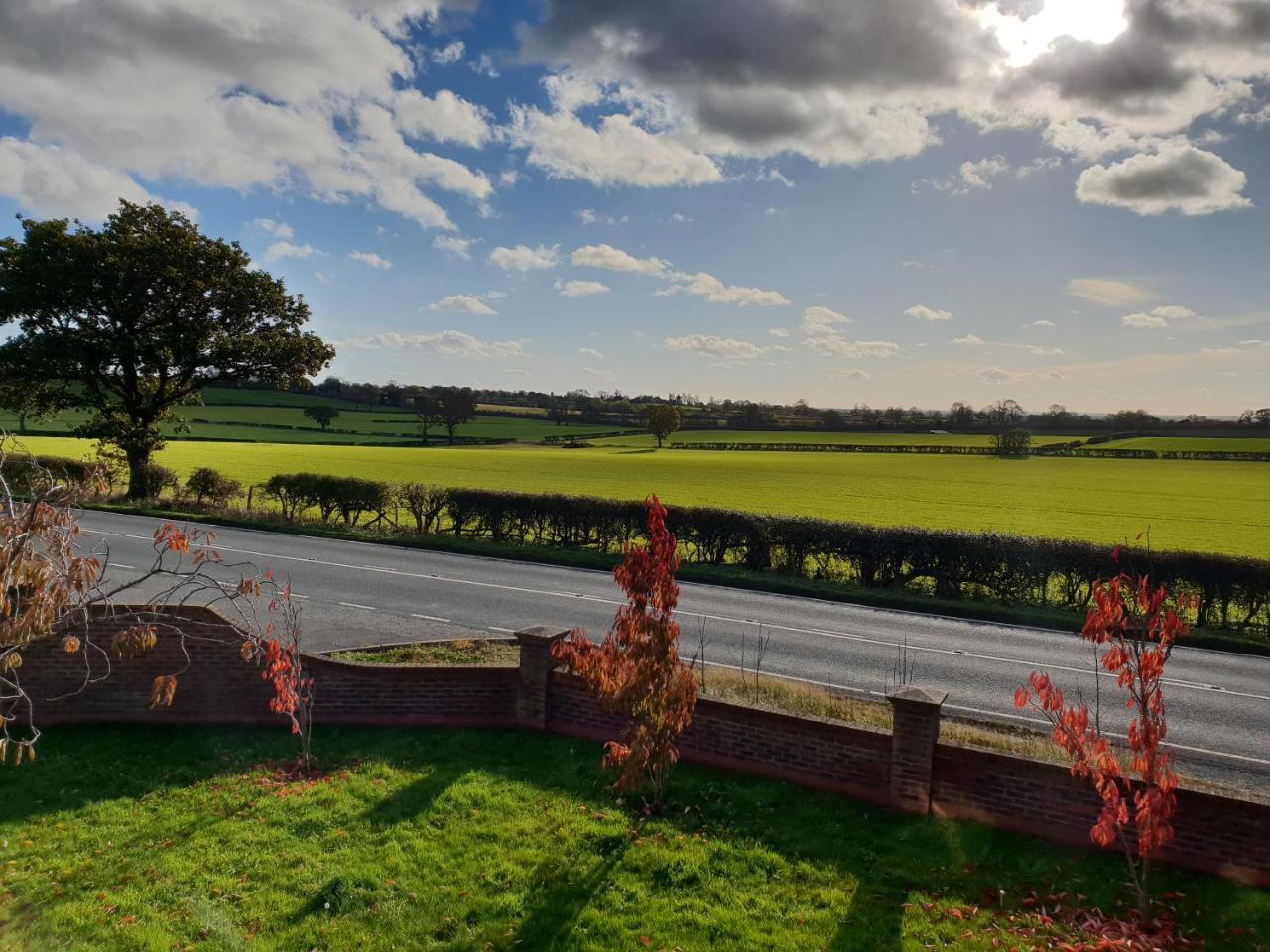 Oyo White Horse Lodge Hotel, East Thirsk Bagby Exterior photo