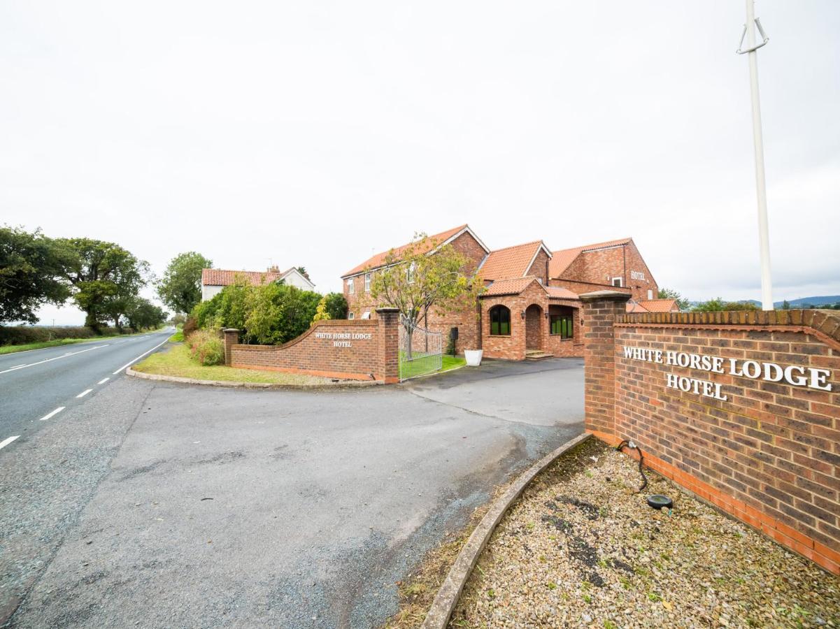 Oyo White Horse Lodge Hotel, East Thirsk Bagby Exterior photo